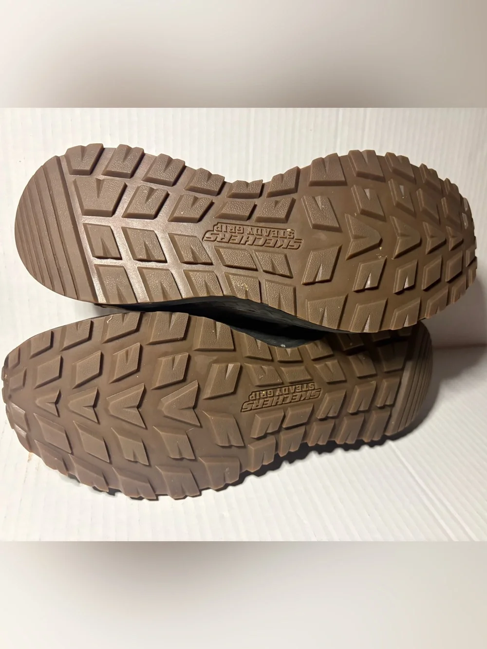 Skechers Relaxed Fit Slip-Ins Brown Leather Men’s Shoes Size 8.5 Casual Loafer